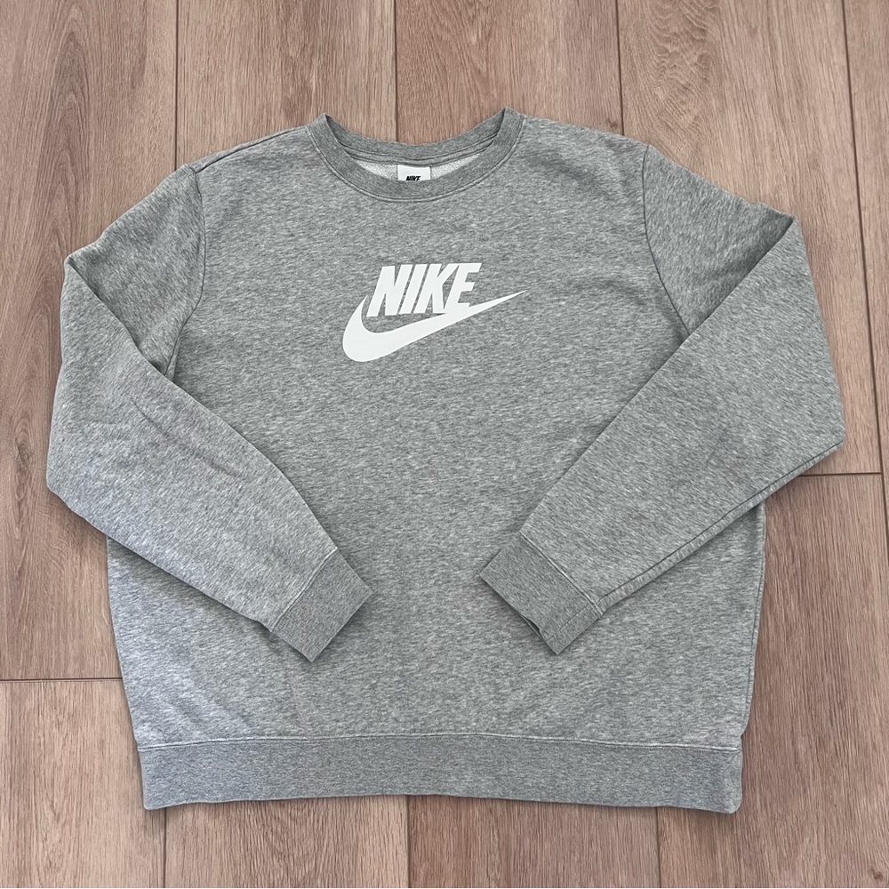 Nike Women’s Crewneck Sweatshirt